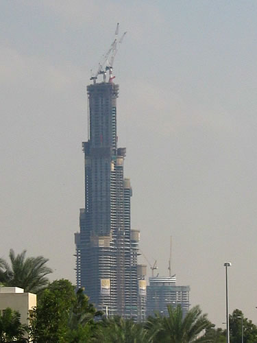 Der Burj Dubai wird, wenn er fertig ist, das höchste Bauwerk der Welt sein