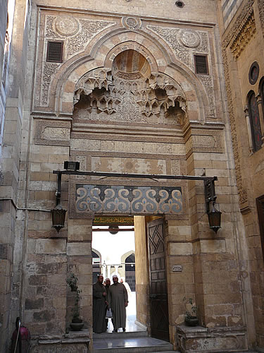 Eingang zur Al-Azhar-Moschee