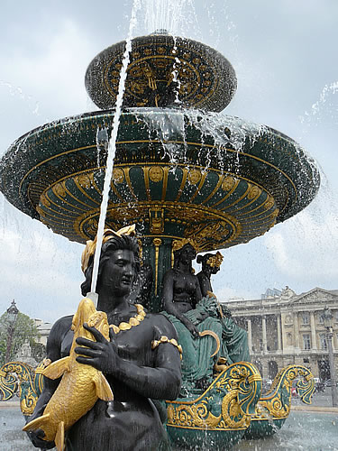 Der Neptun-Brunnen auf dem Place de la Concorde
